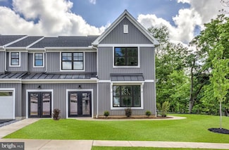 104 Village Dr, Millersville, PA 17551