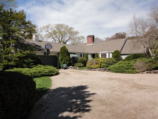 76 Bayberry Ln, Barnstable, MA 02630