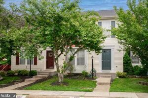 9071 Falcon Glen Ct, Bristow, VA 20136