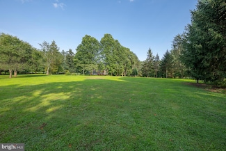 1285 Gradyville Rd, Glen Mills, PA 19342