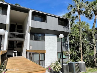 2664 SW 14th Dr Unit 325, Gainesville, FL 32608