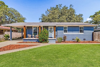 924 Division St, Fernandina Beach, FL 32034