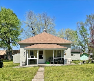 406 W Thurman St, Prairie Grove, AR 72753