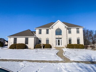 3602 Matthew Dr, Bloomington, IL 61704
