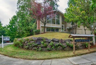 11713 NE 101st Place, Kirkland, WA 98033