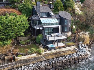 3251 Perkins Ln W, Seattle, WA 98199