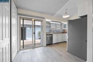 5571 Sepulveda Ct, Concord, CA 94521