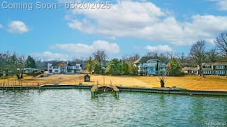 26705 E River Rd, Grosse Ile Township, MI 48138