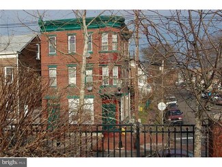 998 Lamberton St, Trenton, NJ 08611