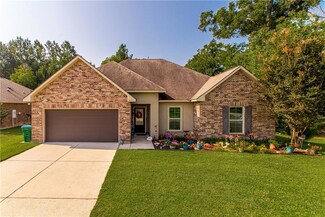 711 Whip St, Hammond, LA 70403
