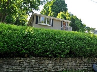 35 Tiverton Pkwy, Worcester, MA 01602