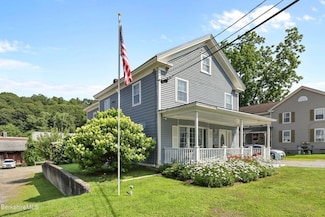 125 Center St Unit 1, Lee, MA 01238