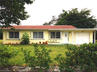 9001 Somerset Ln, Bonita Springs, FL 34135