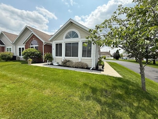 663 Hampton Woods Dr, Marion, OH 43302