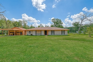 17135 Spindle Oaks Dr, Conroe, TX 77385