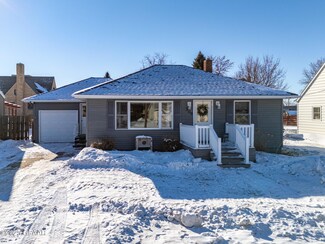 308 1st Ave, Northwood, ND 58267