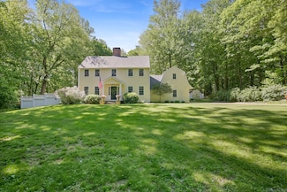 11 Ledgewood Rd, Redding, CT 06896