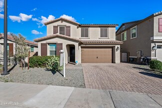 1533 S Honeysuckle Ln, Gilbert, AZ 85296