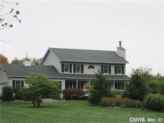 5425 Gatehouse Rd, Tully, NY 13159