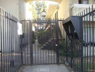 10730 New Haven St Unit 42, Sun Valley, CA 91352
