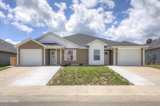 412 Alex Jordan Dr, Duenweg, MO 64841