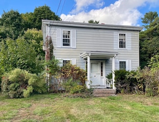 87 School St, Hanover, MA 02339