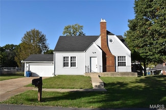 909 Burgos St, Saint Louis, MO 63138