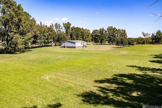 15843 Blackwater Rd, Zachary, LA 70791