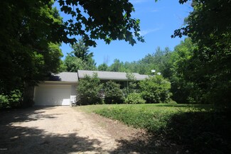5553 E 136th St, Sand Lake, MI 49343
