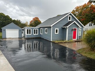 876 E Michigan Ave, Marshall, MI 49068