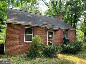 68 Heffner Rd, Royersford, PA 19468