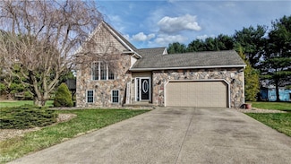 688 Willow Dale St NW, Bolivar, OH 44612