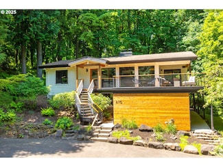 610 Atwater Rd, Lake Oswego, OR 97034