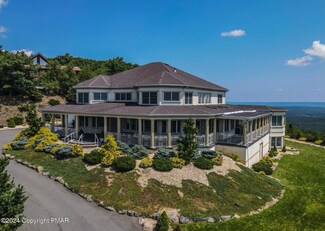 1435 Whispering Hills Ct, Effort, PA 18330
