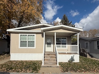 45 Candlelight Dr, Sauk Village, IL 60411