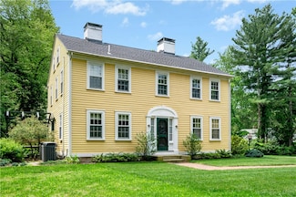 3435 Diamond Hill Rd, Cumberland, RI 02864