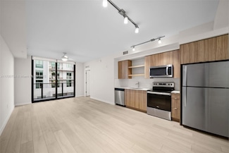 555 NE 8th St Unit 608, Fort Lauderdale, FL 33304
