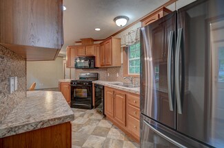 27 Wildwood Way, Center Conway, NH 03813