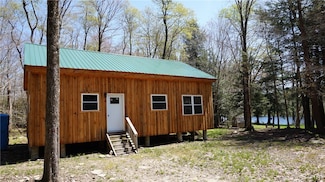 11 Lake Pennock Dr, Orwell, NY 13144