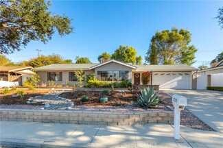 1379 E Avenida de Los Arboles, Thousand Oaks, CA 91360