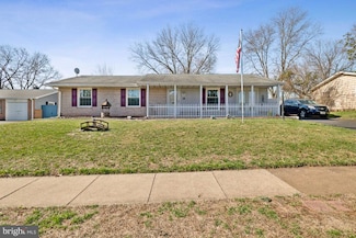46713 Winchester Dr, Sterling, VA 20164