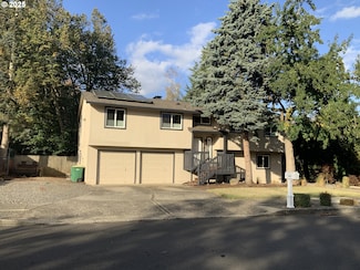 1427 SW 24th St, Troutdale, OR 97060