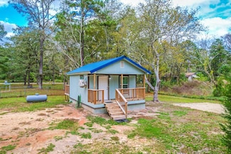 159 Jenkins St, Zavalla, TX 75980