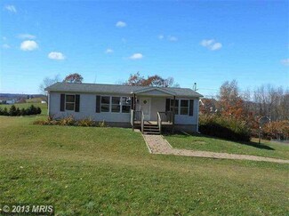 83 Pleasant Valley Dr, Reedsville, WV 26547