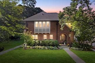 2121 van Hise Ave, Madison, WI 53726