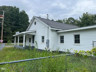 401 E Railroad St, Robersonville, NC 27871