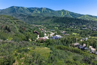 520 Steamboat Blvd, Steamboat Springs, CO 80487