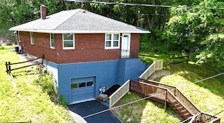 27 Cornell Ave, Endicott, NY 13760