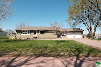 1001 Sherman St, Boyden, IA 51234