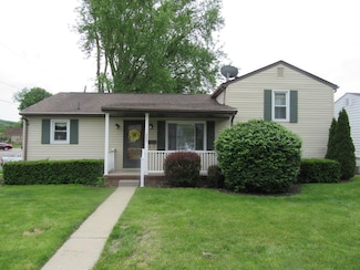 302 W Hubert Ave, Lancaster, OH 43130